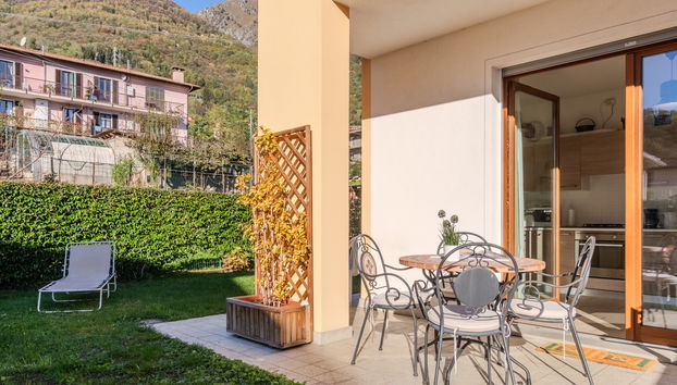 Casa de 3 quartos em Musso com jardim - Foto 2