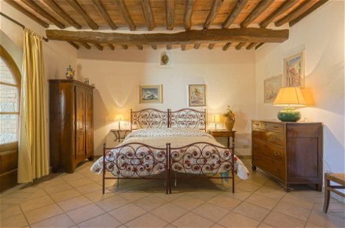 Foto 5 - Appartamento con 1 camera da letto a Castellina in Chianti con piscina e giardino