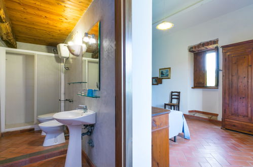 Foto 33 - Casa de 9 quartos em Sorano com piscina privada e jardim