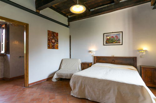 Foto 23 - Apartamento de 4 quartos em Sorano com piscina e jardim