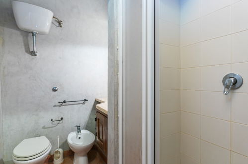 Foto 33 - Apartamento de 4 quartos em Sorano com piscina e jardim