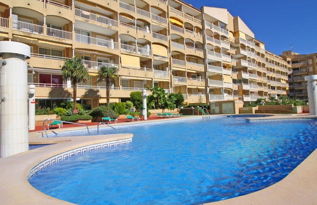 2 bedroom Apartment in Calp with swimming pool and garden - Photo 16