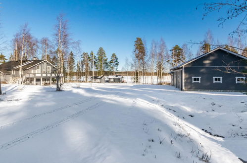 Photo 46 - 9 bedroom House in Rantasalmi with sauna