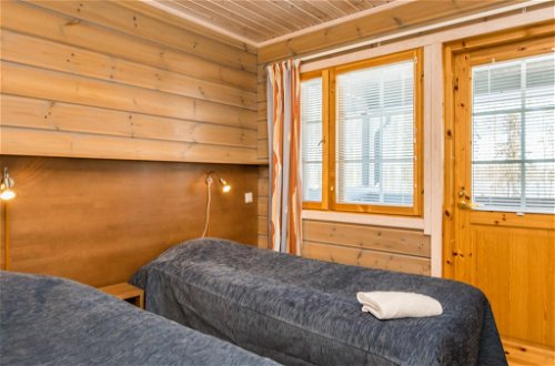 Photo 22 - 9 bedroom House in Rantasalmi with sauna