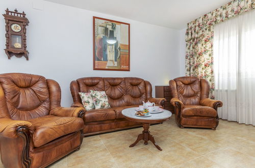Foto 6 - Casa con 3 camere da letto a Vidreres con piscina privata e giardino