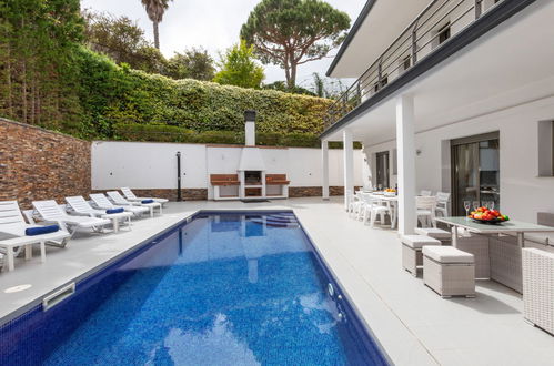 Foto 32 - Casa de 4 quartos em Lloret de Mar com piscina privada e jardim