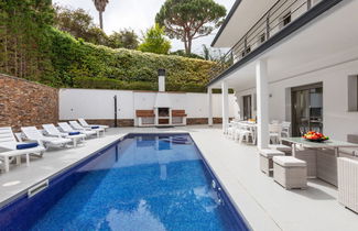 Photo 1 - 4 bedroom House in Lloret de Mar with private pool and garden