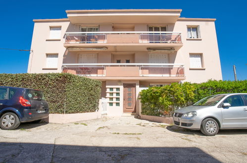 Photo 17 - Appartement de 1 chambre à Saint-Cyr-sur-Mer avec jardin et terrasse