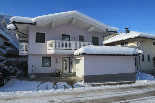 Foto 12 - Apartamento de 1 habitación en Aschau im Zillertal con jardín