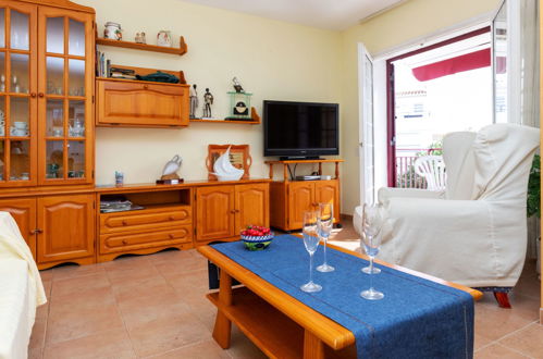Foto 2 - Appartamento con 2 camere da letto a Llançà con terrazza e vista mare
