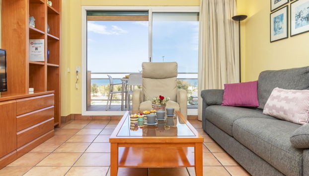 3 bedroom Apartment in Pals with swimming pool and garden - Photo 2