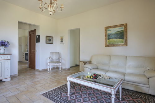 Photo 8 - 2 bedroom Apartment in Impruneta with swimming pool and garden