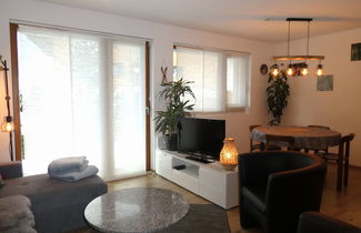 Foto 3 - Appartamento con 3 camere da letto a Grindelwald con giardino