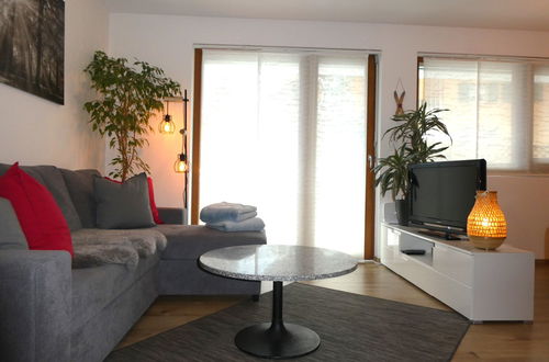 Photo 15 - 2 bedroom Apartment in Grindelwald with garden