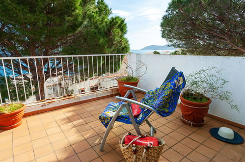 Foto 15 - Appartamento con 2 camere da letto a Llançà con terrazza e vista mare