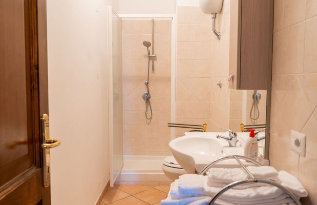 Casa de 8 quartos em Bolsena com piscina e jardim - Foto 25