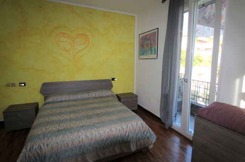 Photo 10 - 2 bedroom Apartment in Verbania with mountain view