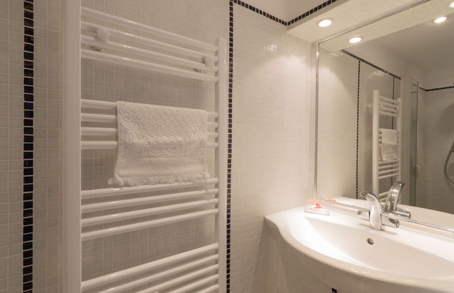 Maison de 2 chambres à La Garde-Freinet avec piscine privée et jardin - Photo 14