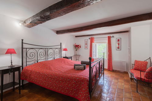 Photo 5 - Maison de 1 chambre à La Garde-Freinet avec piscine privée et jardin