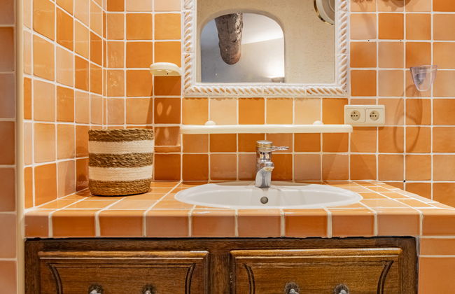 Casa de 4 quartos em Cucuron com piscina privada e jardim - Foto 14