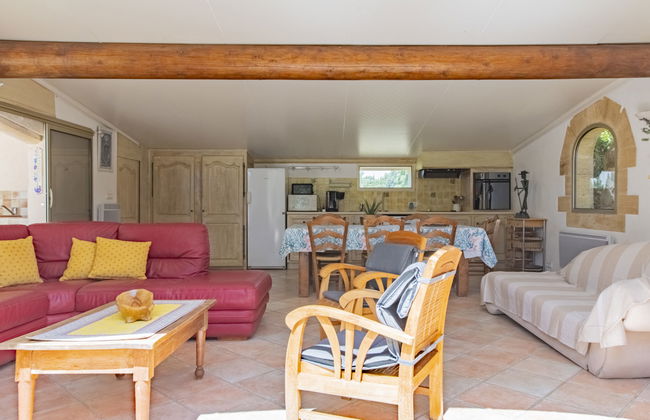 Casa de 4 quartos em Cucuron com piscina privada e jardim - Foto 9