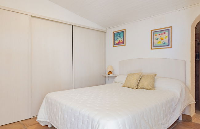 Casa de 4 quartos em Cucuron com piscina privada e jardim - Foto 18