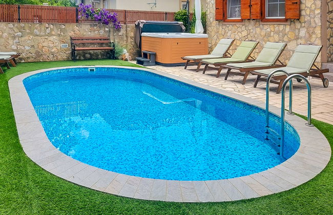 Casa de 6 quartos em Dobrinj com piscina privada e terraço - Foto 36