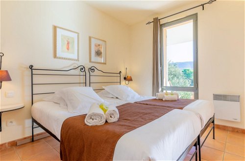 Foto 15 - Apartamento de 2 habitaciones en Saumane-de-Vaucluse con piscina y jardín