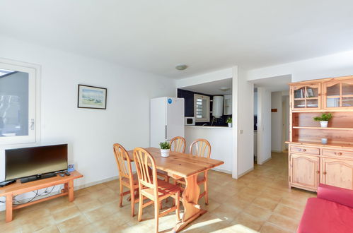 Photo 10 - 2 bedroom Apartment in Roses with garden and terrace