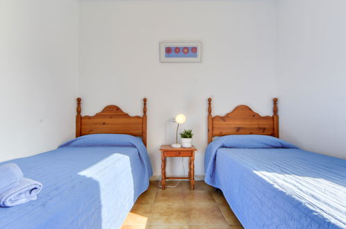 Foto 17 - Apartment mit 2 Schlafzimmern in Roses mit garten und blick aufs meer