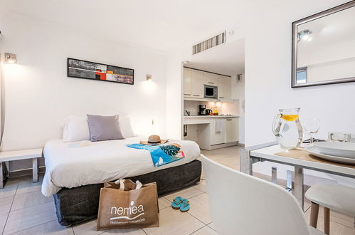 Foto 5 - Apartamento de 1 quarto em Cagnes-sur-Mer com piscina e jardim