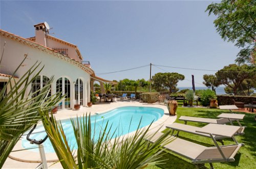 Foto 19 - Casa de 3 habitaciones en Sainte-Maxime con piscina privada y vistas al mar