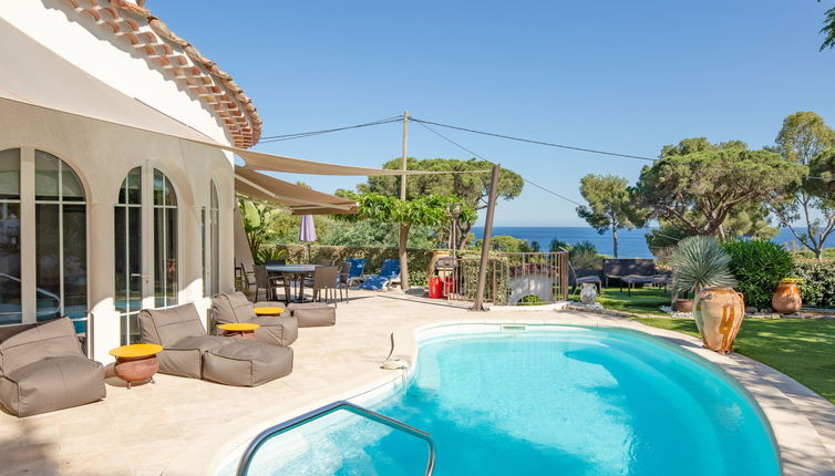 Foto 1 - Casa con 3 camere da letto a Sainte-Maxime con piscina privata e giardino