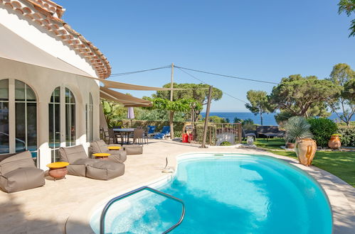 Foto 1 - Casa con 3 camere da letto a Sainte-Maxime con piscina privata e giardino