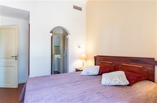 Foto 10 - Casa con 2 camere da letto a Grimaud con piscina e vista mare