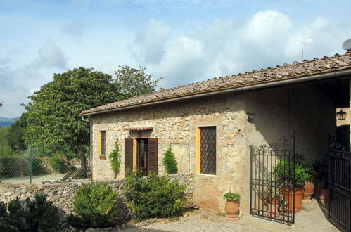 Photo 15 - 1 bedroom House in Siena with swimming pool and garden