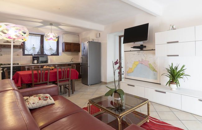 Apartamento de 3 quartos em Vendone com jardim e terraço - Foto 2