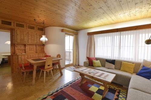 Photo 12 - 2 bedroom Apartment in Scuol