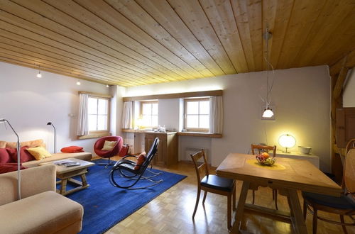 Foto 15 - Apartment mit 2 Schlafzimmern in Scuol