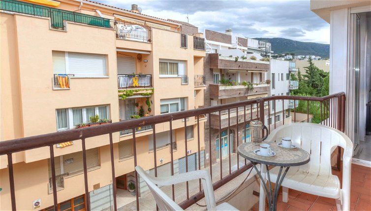 Foto 1 - Apartamento de 2 habitaciones en Llançà con jardín y vistas al mar