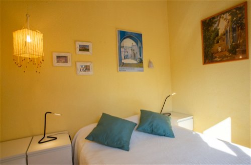 Photo 12 - Appartement de 1 chambre à Le Lavandou avec piscine et vues à la mer