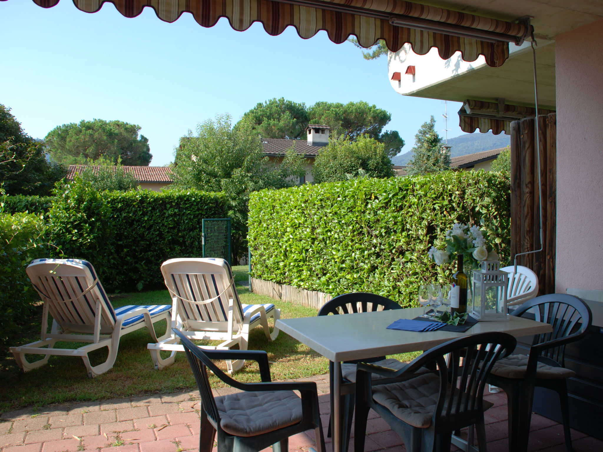 Foto 5 - Apartamento de 1 habitación en Caslano con piscina y vistas a la montaña