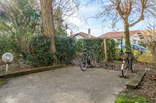 Foto 15 - Apartamento de 1 habitación en Arcachon con vistas al mar