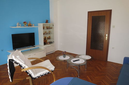 Foto 9 - Apartamento de 3 quartos em Vir com jardim e terraço