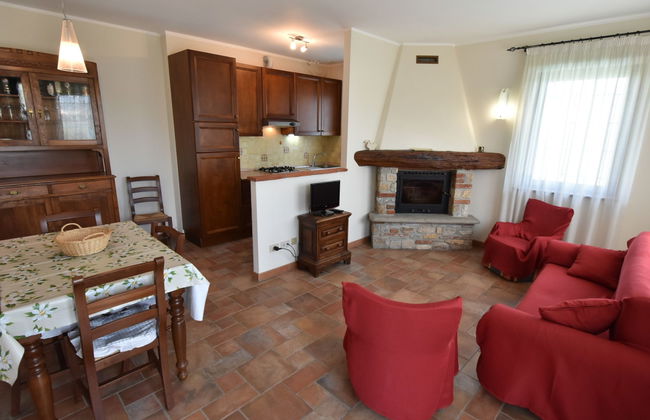 Apartamento de 2 quartos em Castana com piscina e jardim - Foto 6