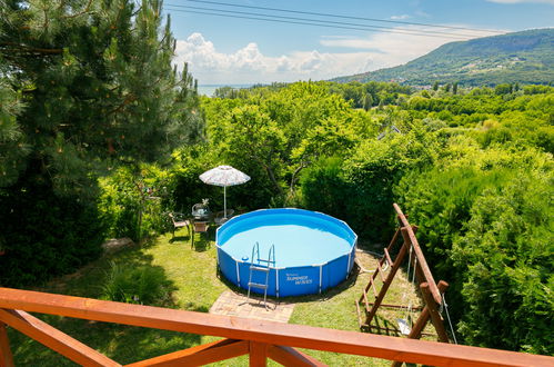 Foto 16 - Casa de 2 habitaciones en Badacsonytomaj con piscina privada y jardín