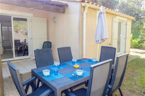 Foto 6 - Apartamento de 3 quartos em Fréjus com piscina e vistas do mar
