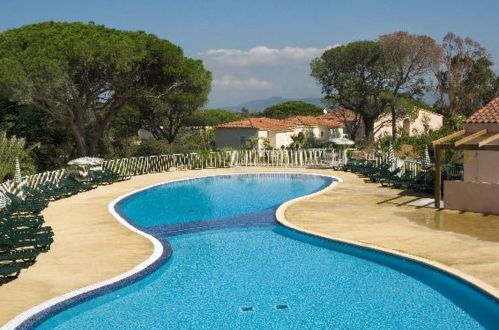 Foto 19 - Apartamento de 3 quartos em Fréjus com piscina e vistas do mar