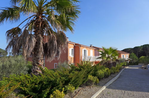 Foto 21 - Apartamento de 3 quartos em Fréjus com piscina e vistas do mar