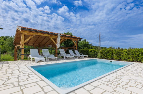 Photo 32 - Maison de 2 chambres à Poreč avec piscine privée et jardin